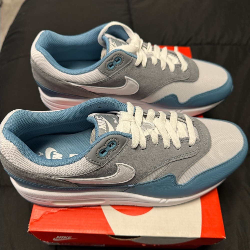 Brand New Nike Mens Air Max 1 SC Gray and Blue Sneakers